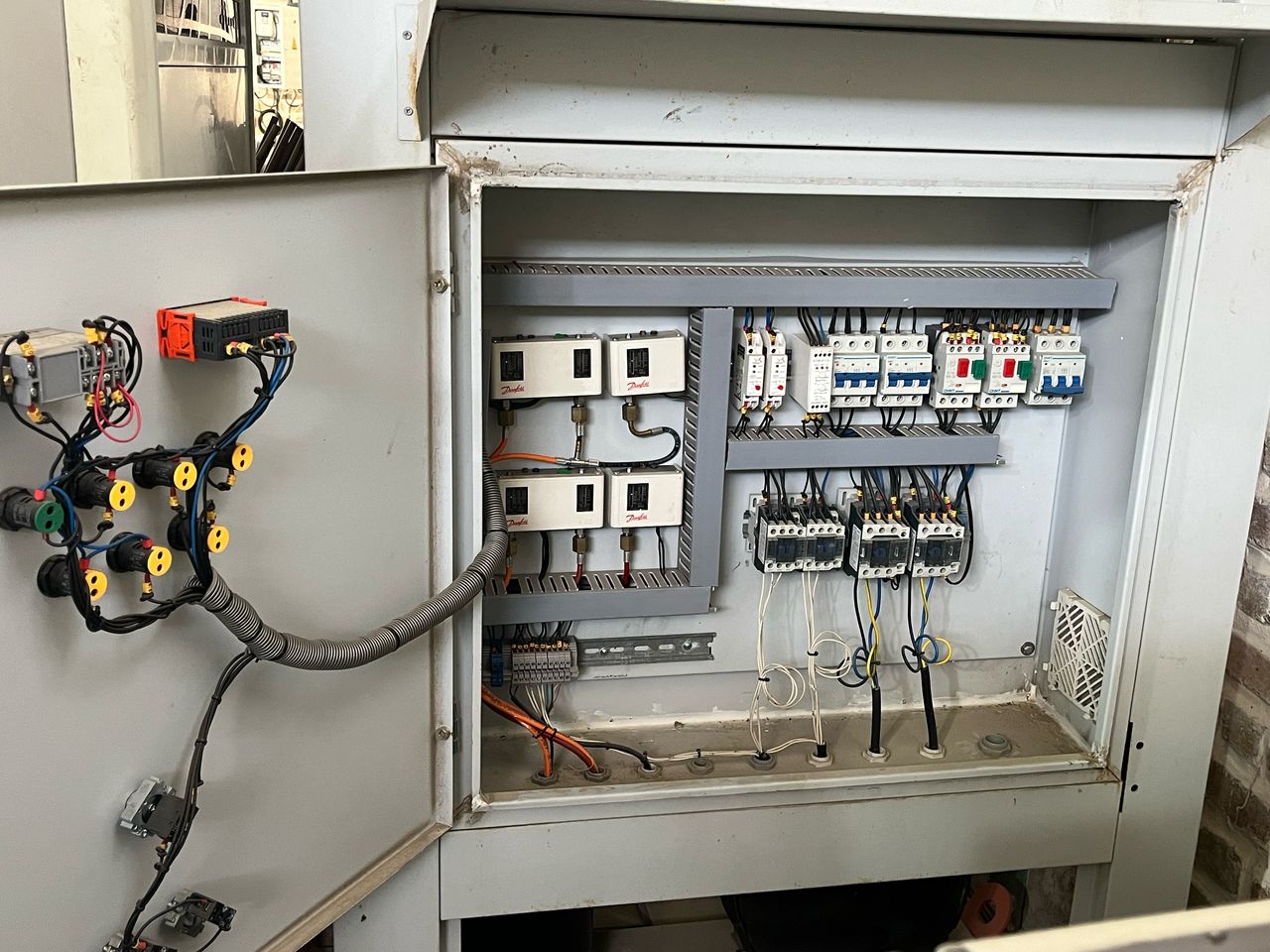 چیلر هوا خنک 16 تن