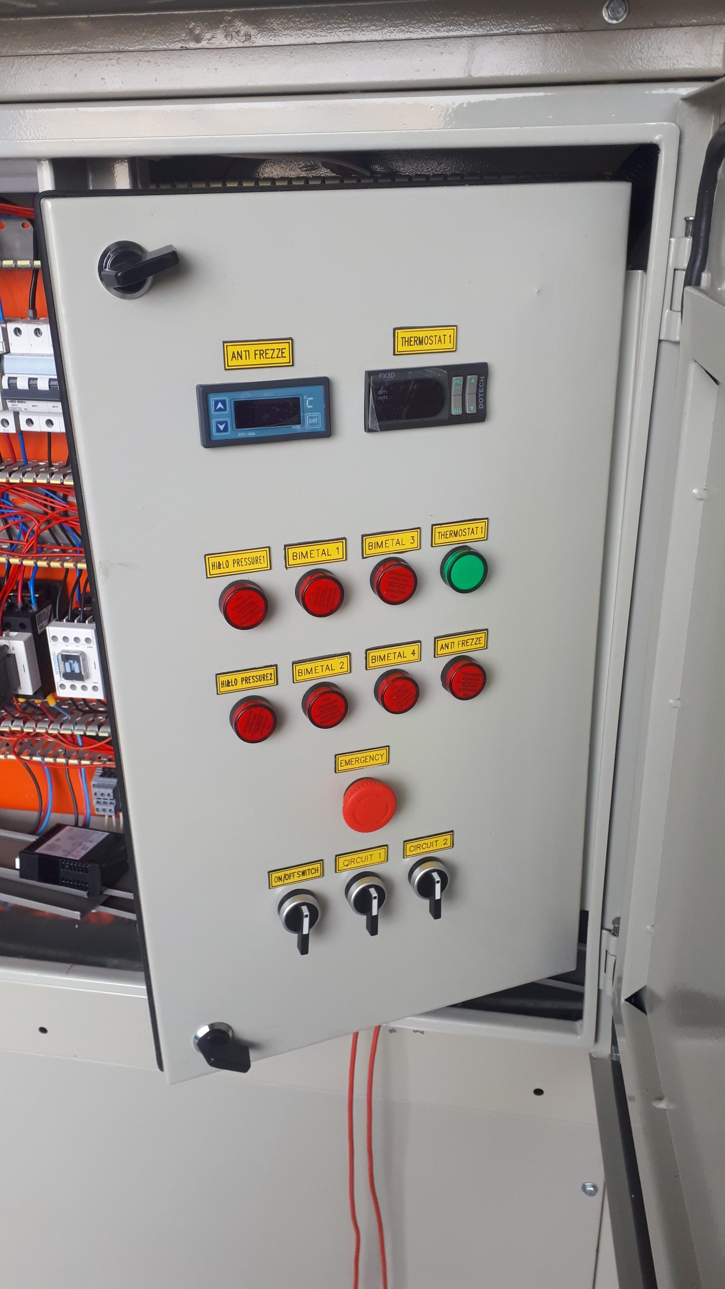 تاسیسات کریمی ، خدمات وتعمیر انواع دستگاه های تهویه